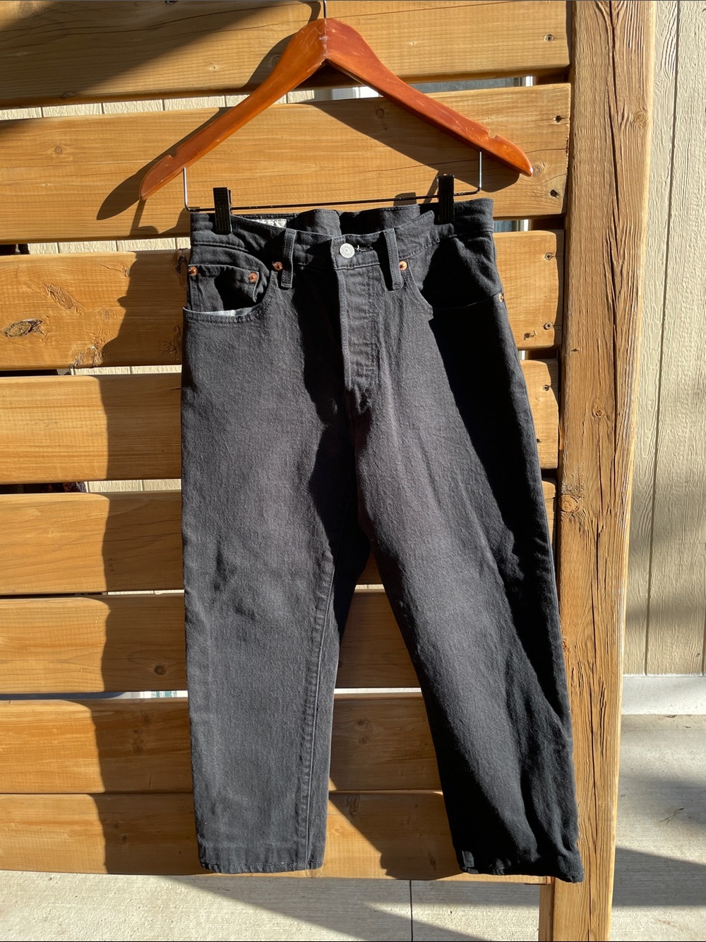 🔥 Levi’s Premium 501 Original Fit Cropped Jeans – Black Sprout Wash 🔥